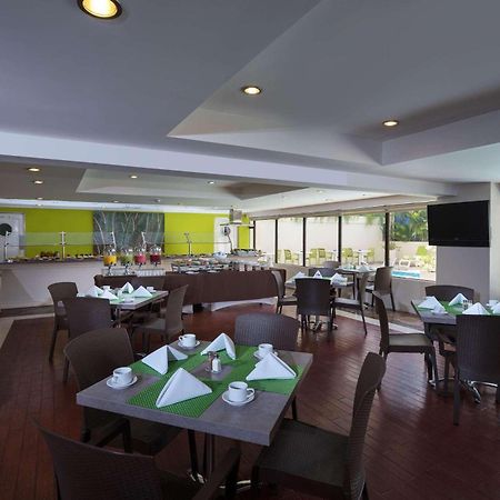 Radisson Hotel Santo Domingo Exterior photo