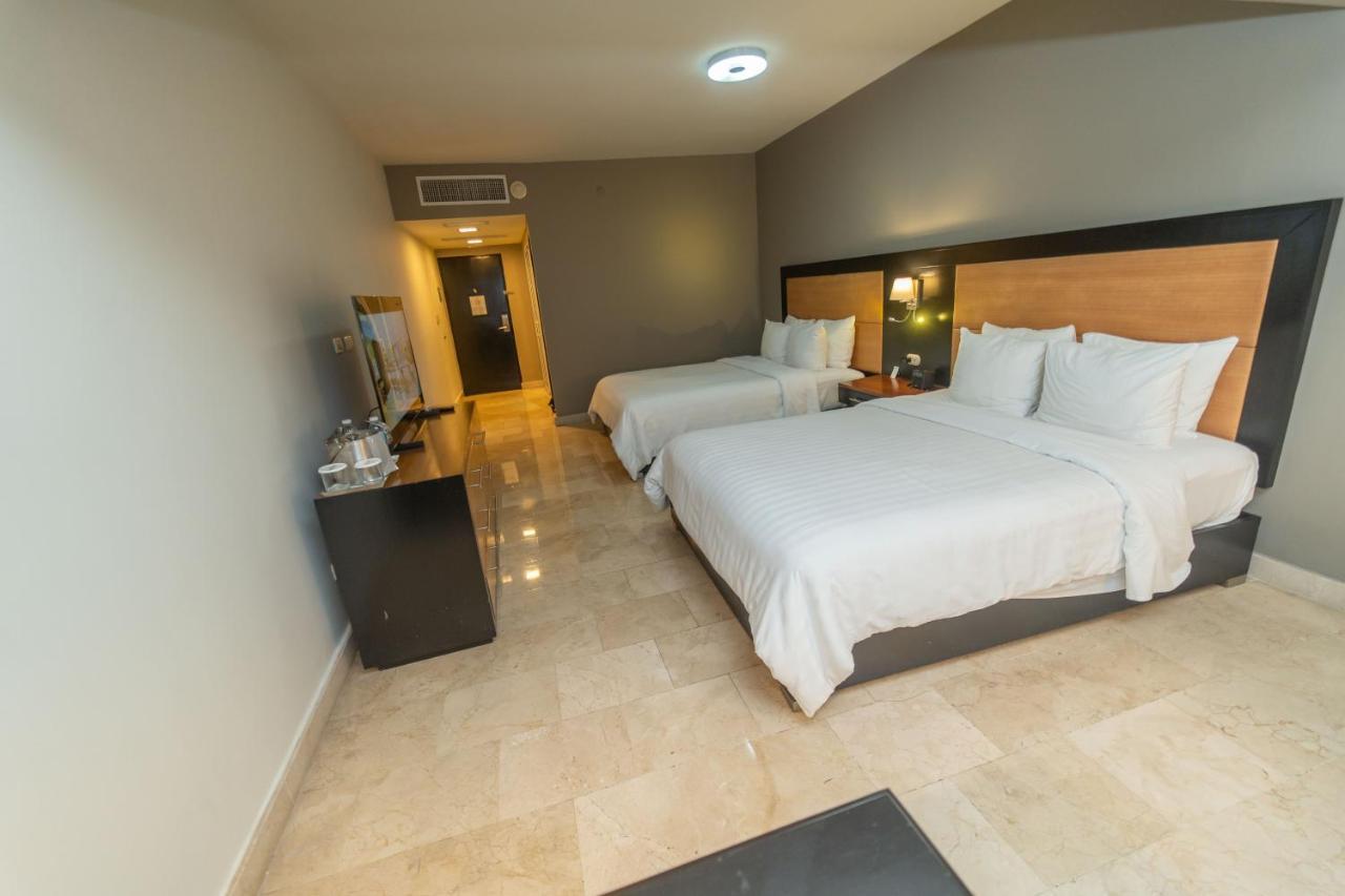 Radisson Hotel Santo Domingo Exterior photo