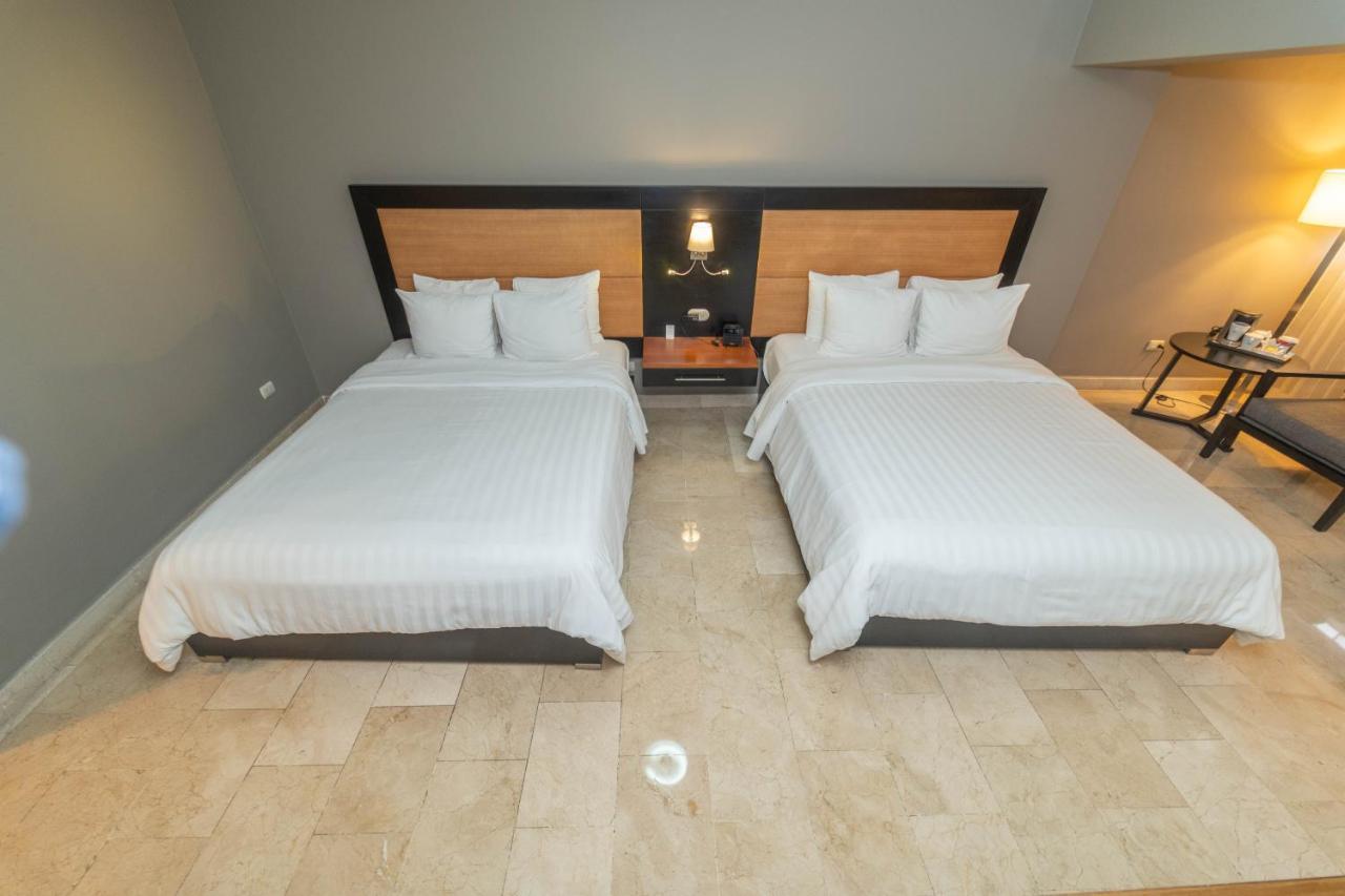 Radisson Hotel Santo Domingo Exterior photo
