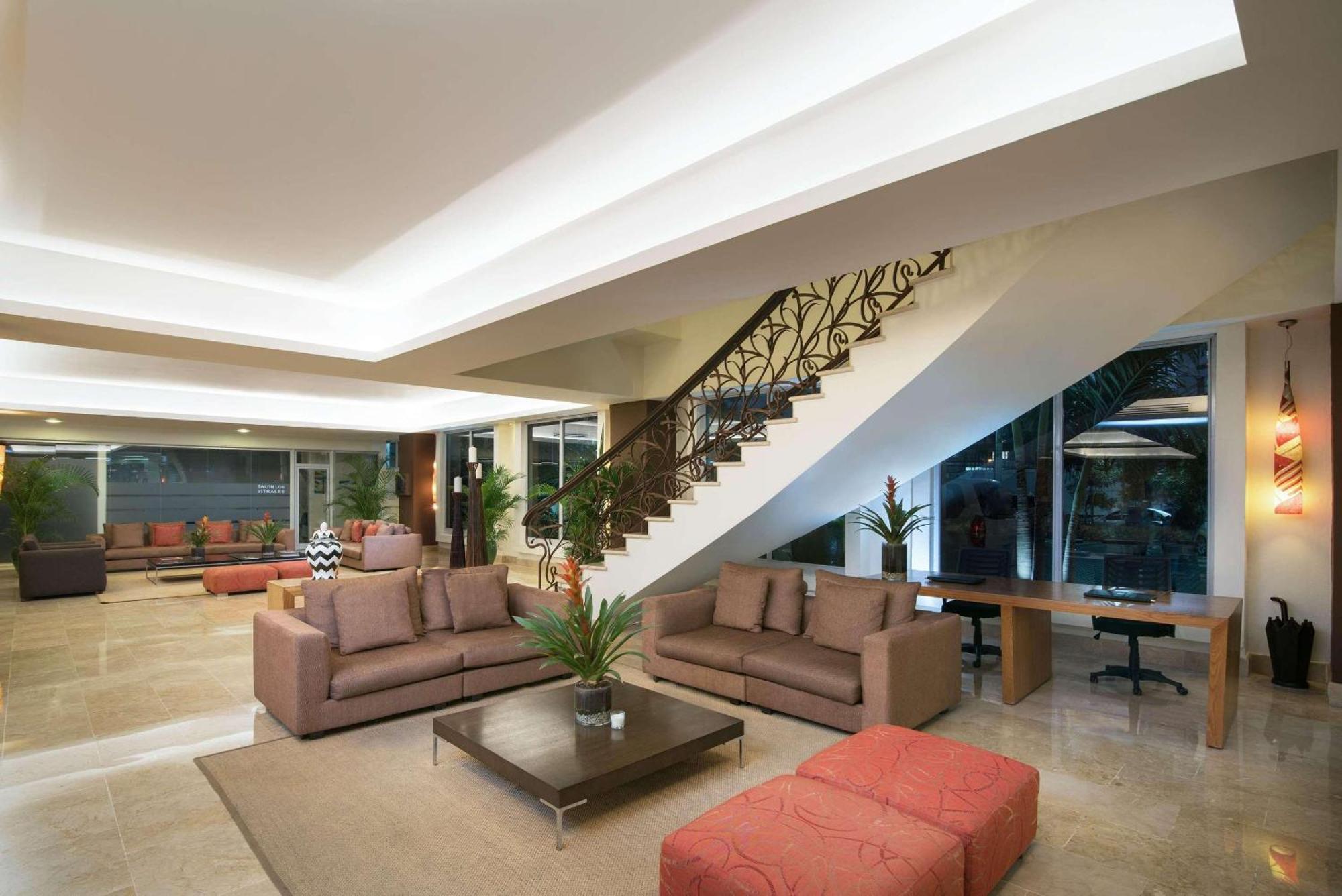 Radisson Hotel Santo Domingo Exterior photo