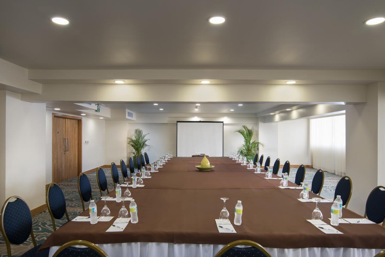 Radisson Hotel Santo Domingo Exterior photo